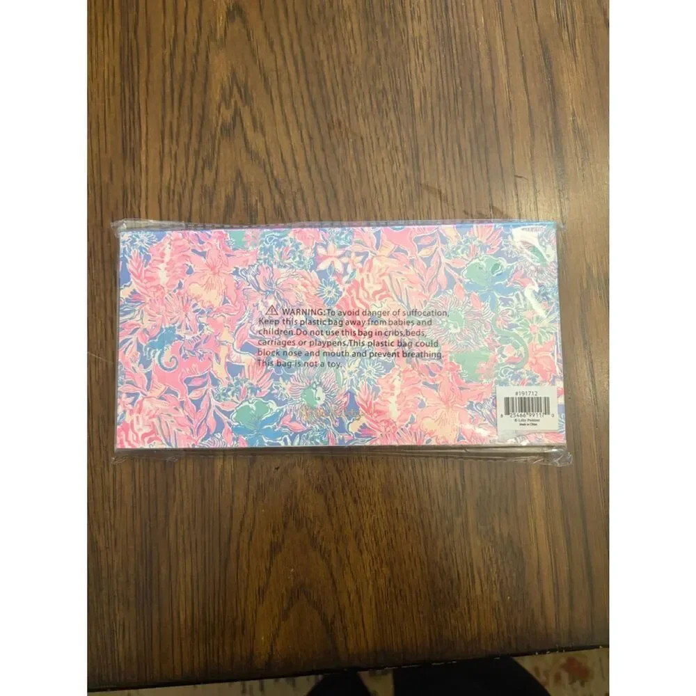 Lilly Pulitzer Pink Floral Priority Pad. New still in package. Office.
